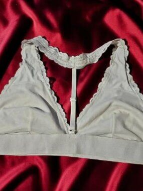 PINK by Victoria's Secret White Lace Bralette – XL – pre-owned